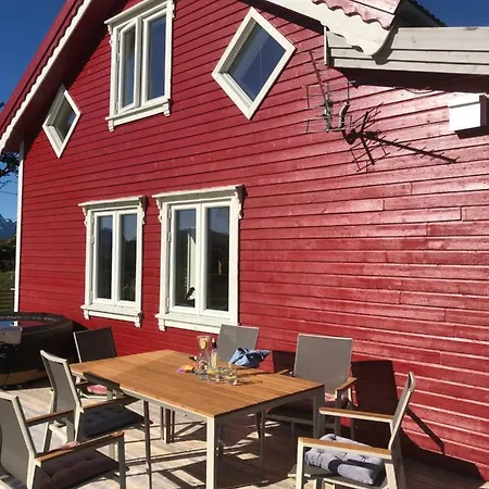 Peaceful Private House In Lofoten Feriehus